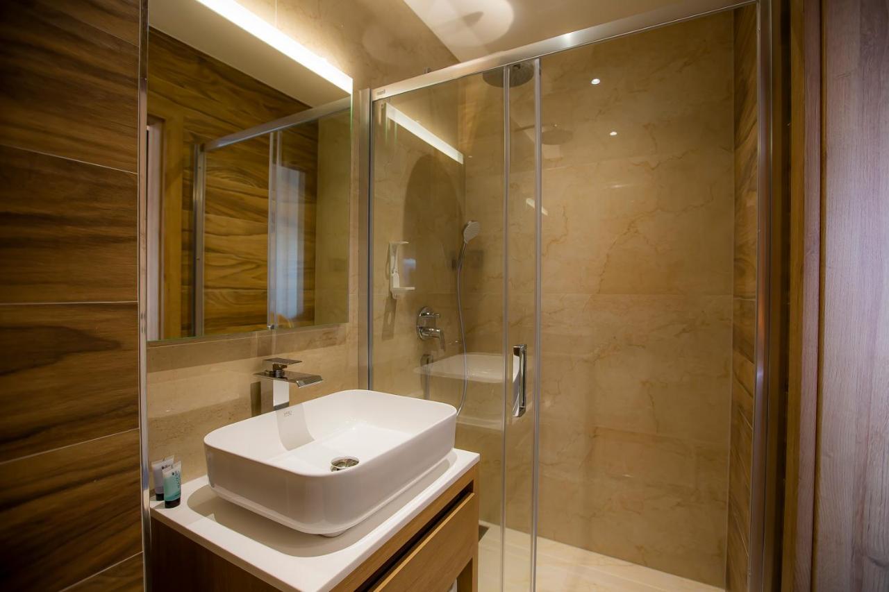 Besenova Gino Paradise Apartments With Aquapark ภายนอก รูปภาพ